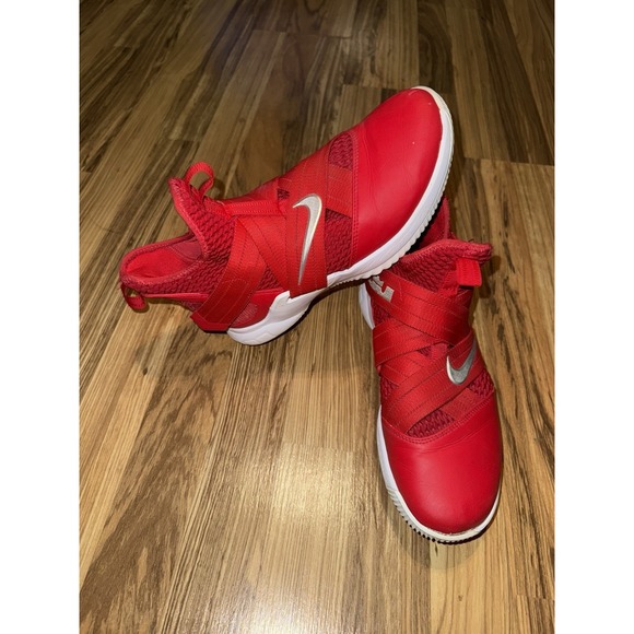 Nike LeBron Basketball Shoes‎ Men's Red White Sz 8 EUC